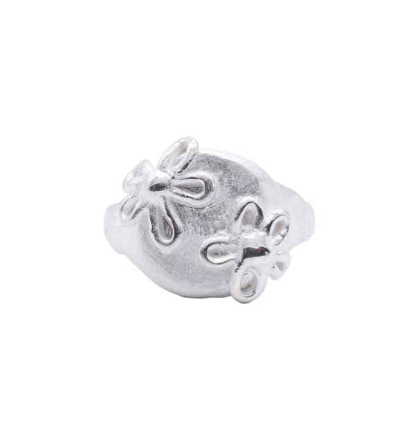 silver signet with flowers