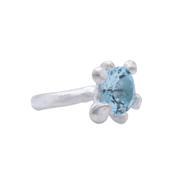 ring with melted prongs rough&nbsp;finish